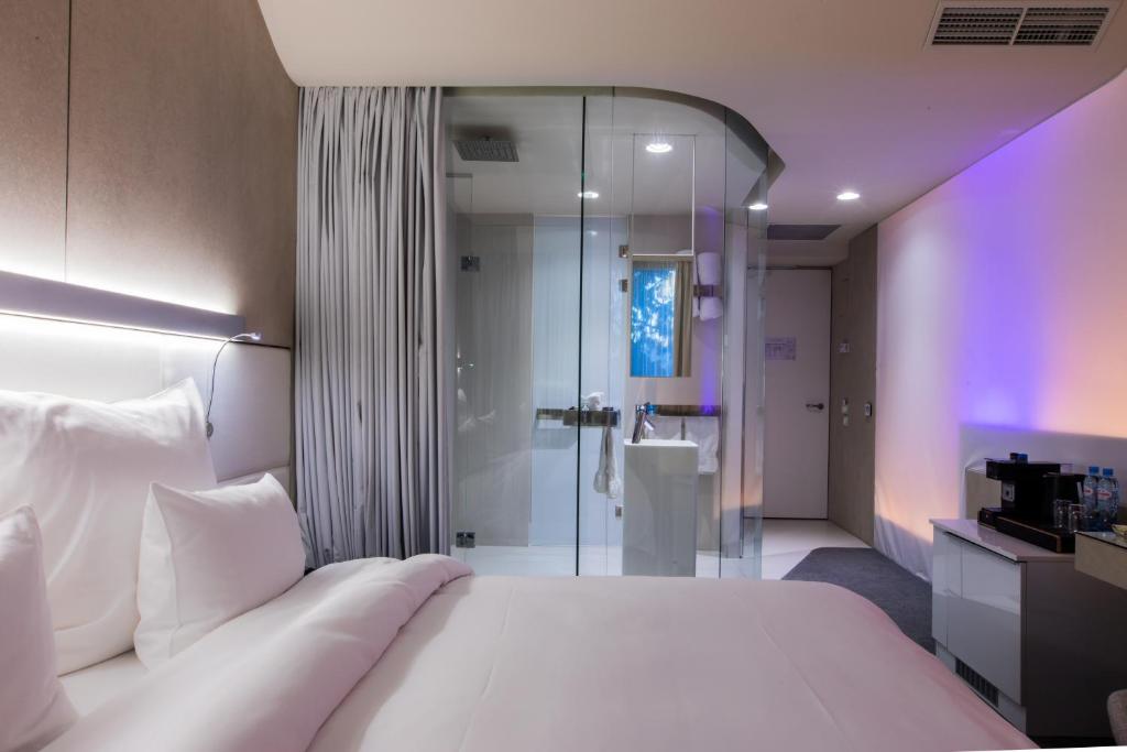 The Grove Design Hotel 4*